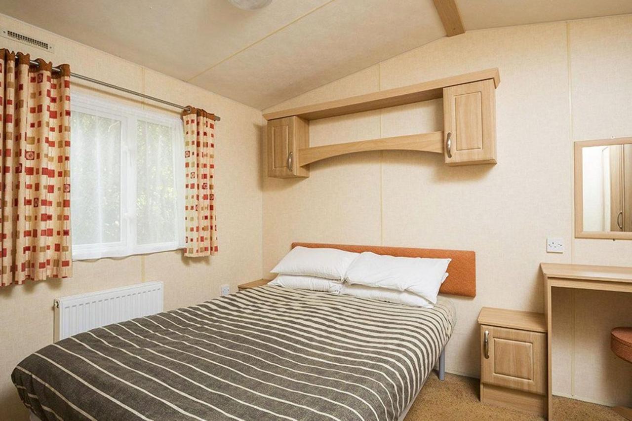 במברידג' Whitecliff Bay Holiday Park מראה חיצוני תמונה