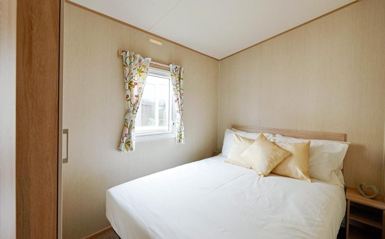 במברידג' Whitecliff Bay Holiday Park מראה חיצוני תמונה