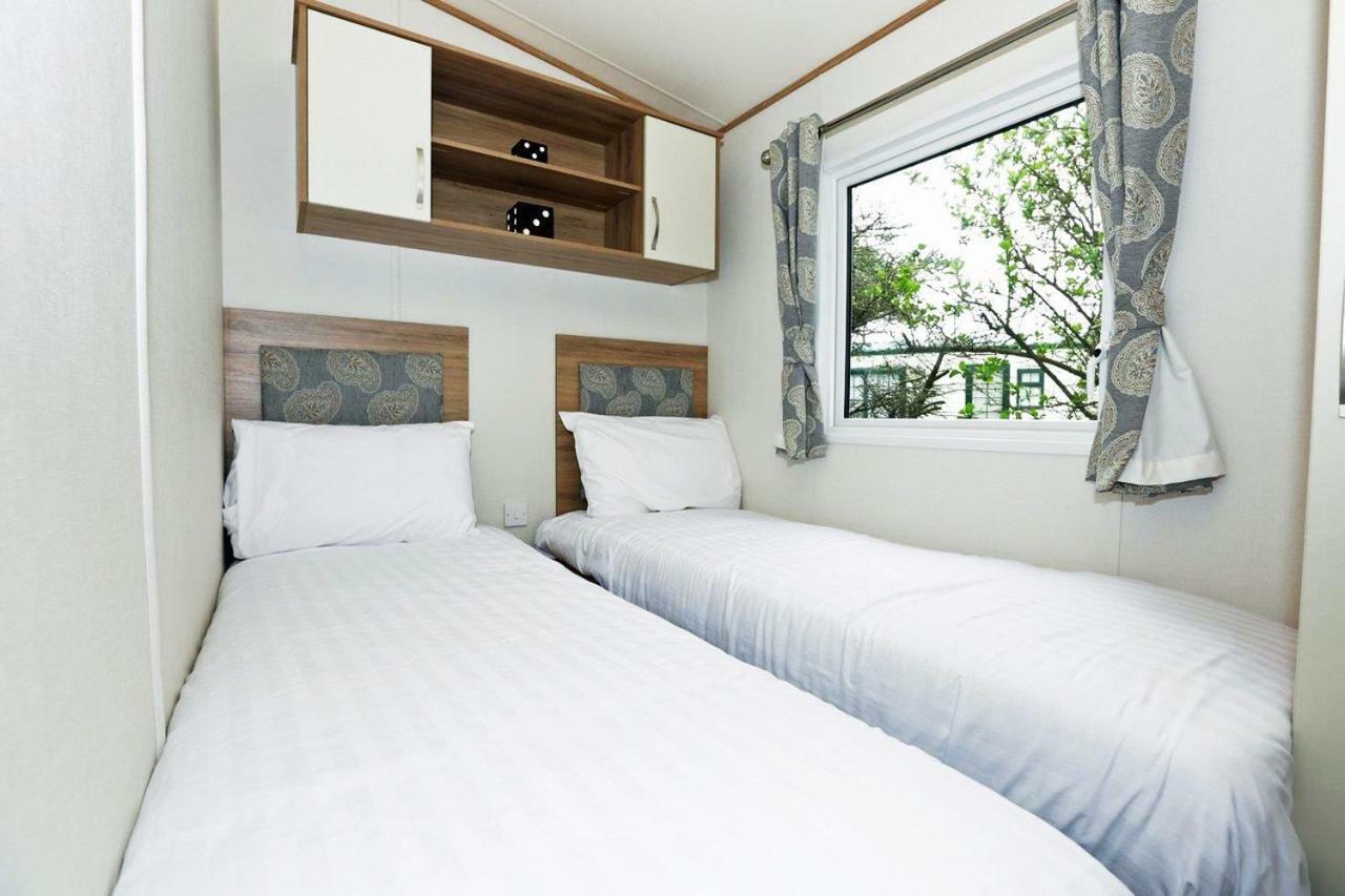 במברידג' Whitecliff Bay Holiday Park מראה חיצוני תמונה